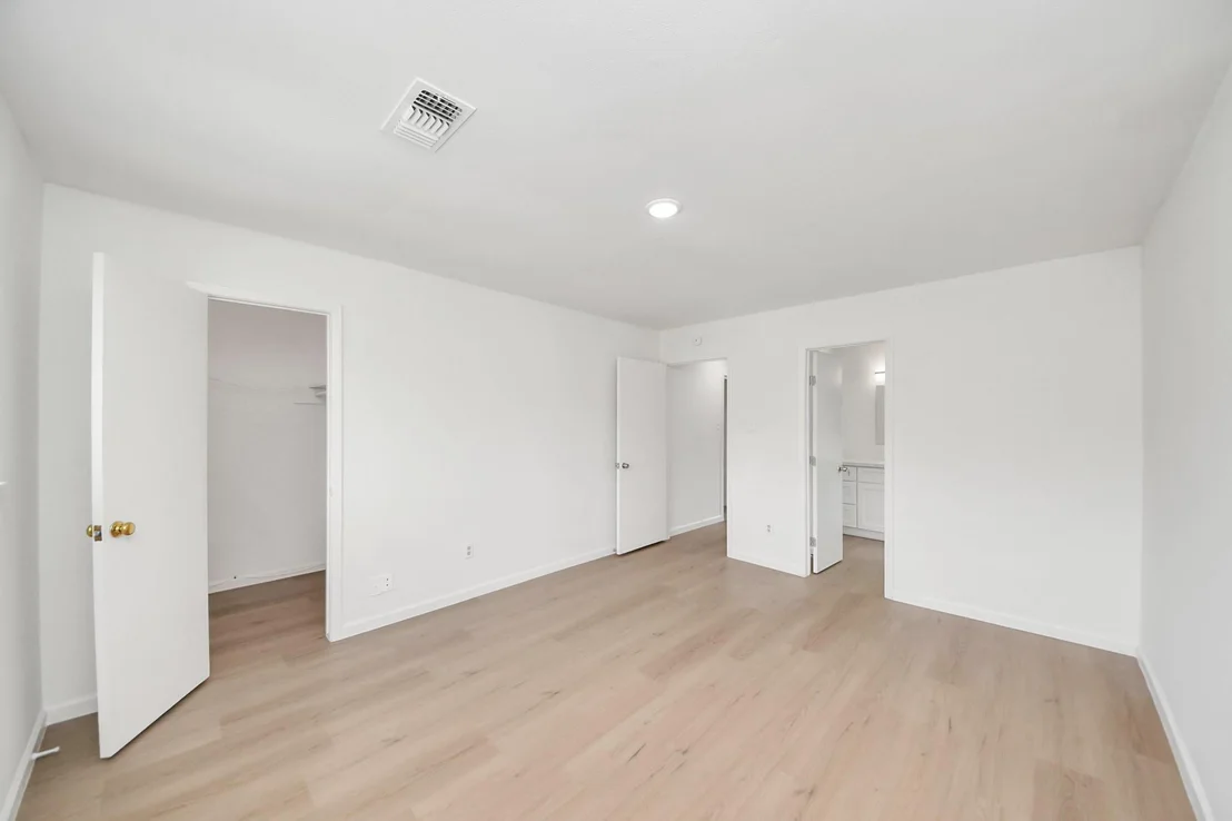 Photo of 7230 Pella Drive