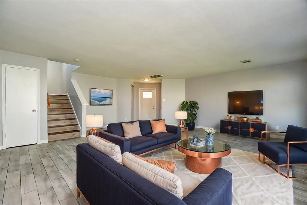 Photo of 6802 Oleander Grove Way