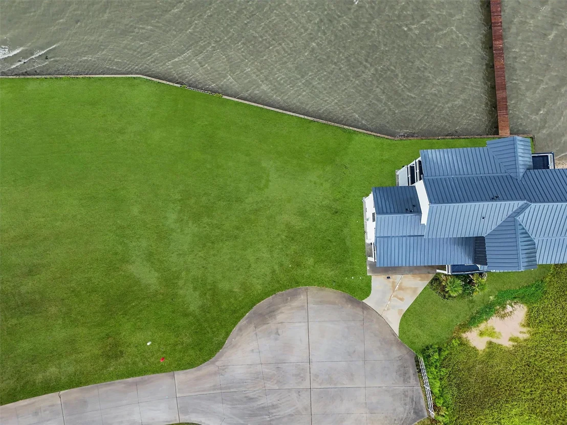 Photo of 1406 Bay Pointe Drive