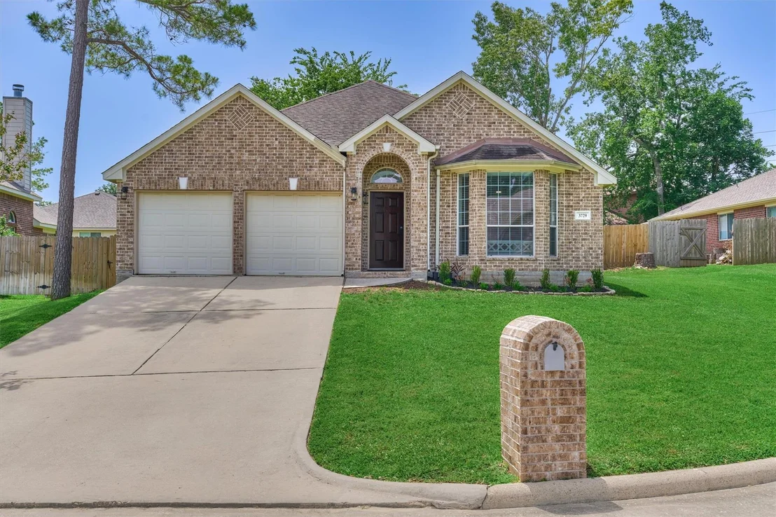 Photo of 3729 Breckenridge Drive