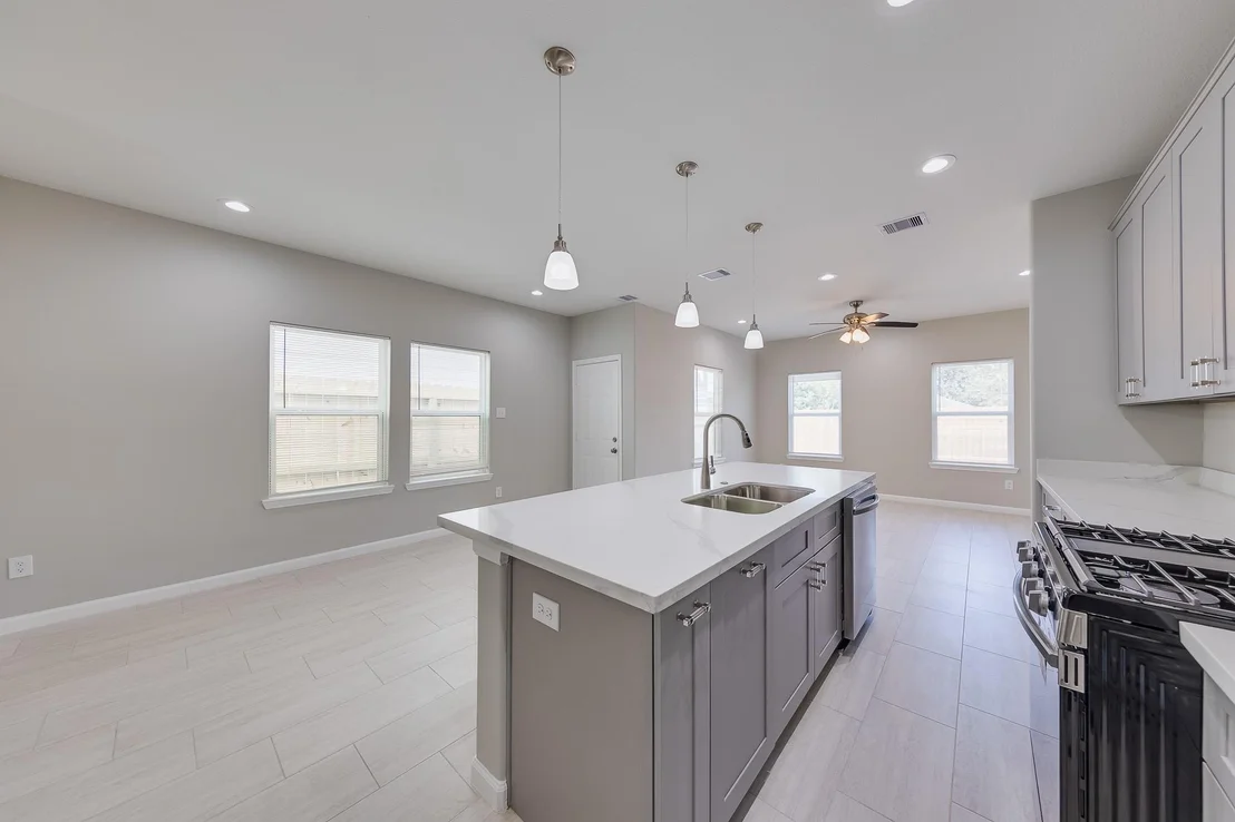 Photo of 309A De Haven Street