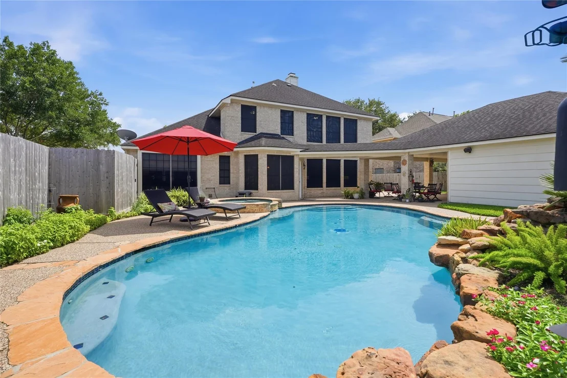 Photo of 6603 Stone Briar Drive