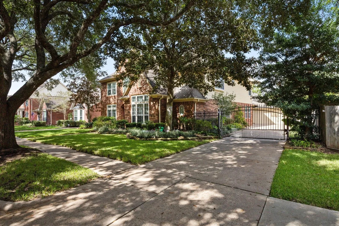 Photo of 4447 Balboa Drive