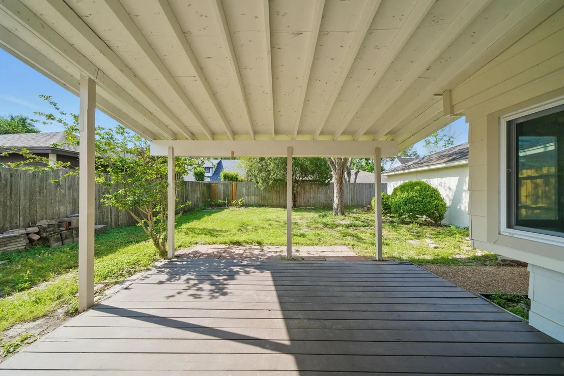 Photo of 9711 Derrik Drive
