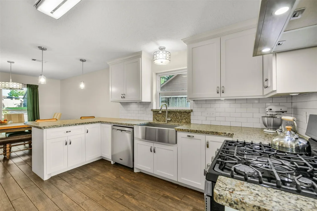 Photo of 19611 Suncove Lane