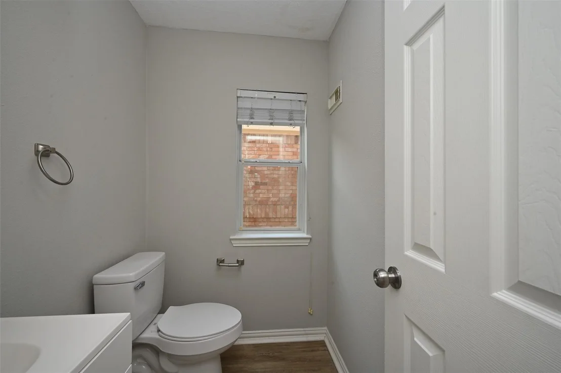 Photo of 1502 Beaconshire Road