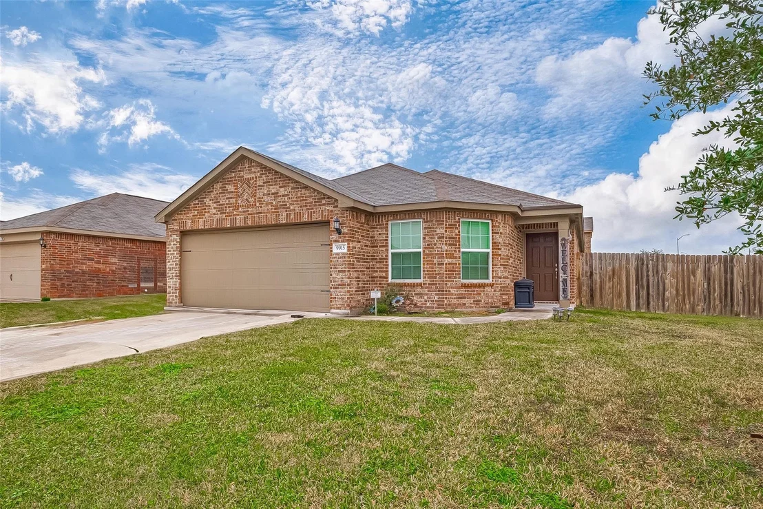 Photo of 9915 Garnet Grove Drive