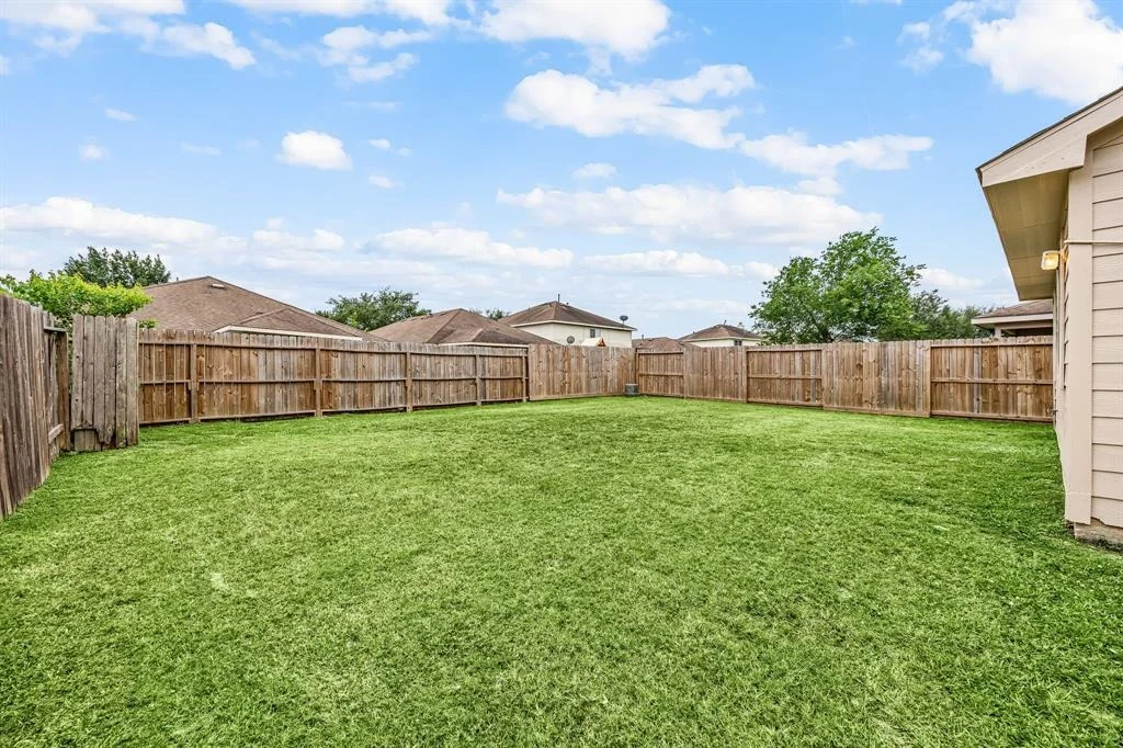 Photo of 2442 Pinpoint Drive