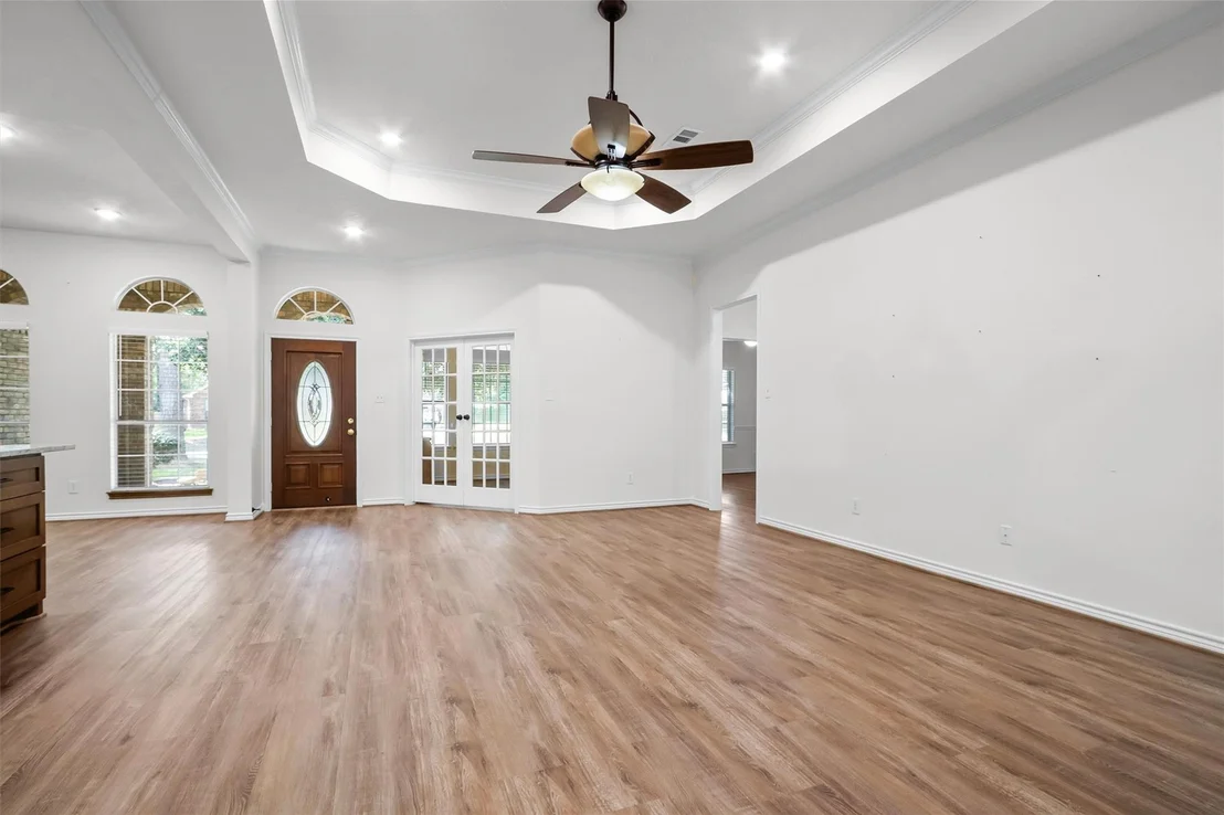 Photo of 15690 Corinthian Way