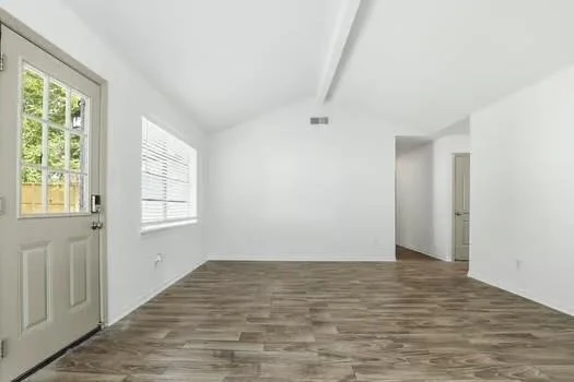 Photo of 703 Reseda Drive