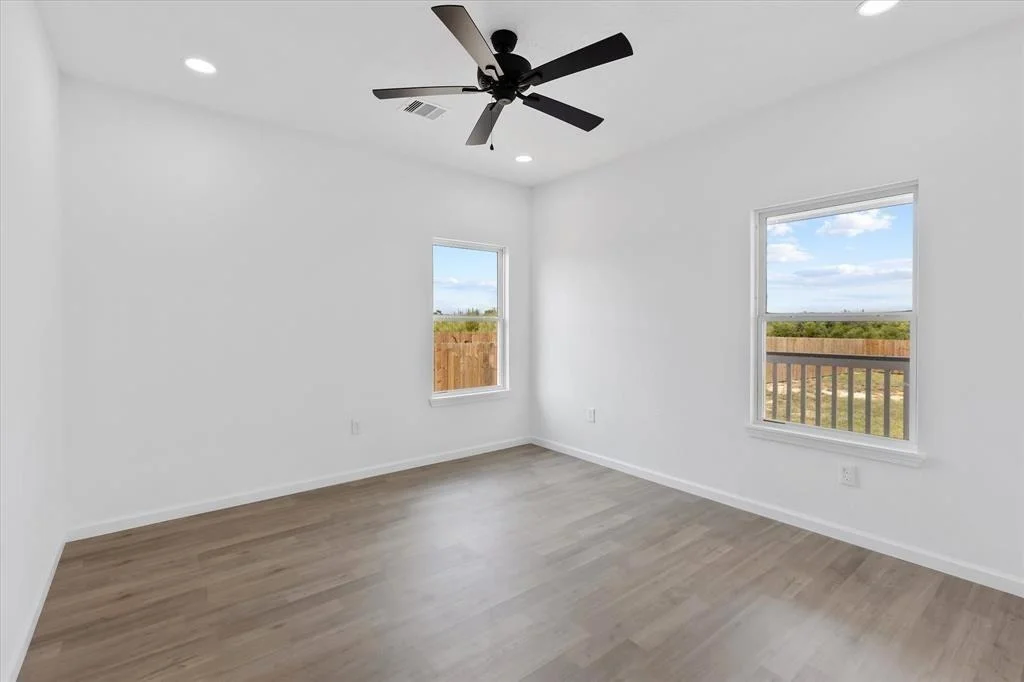 Photo of 1320 Road 5701