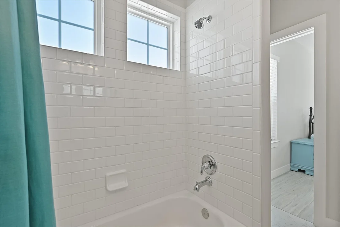 Photo of 3827 Neptune