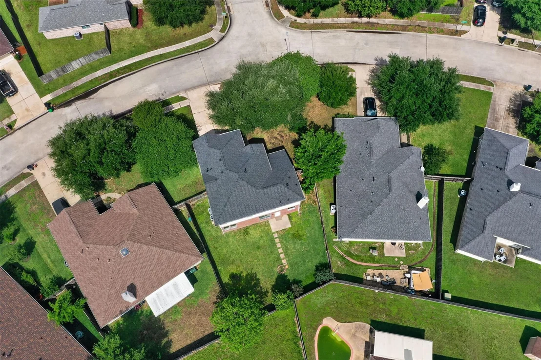 Photo of 24042 Lestergate Drive