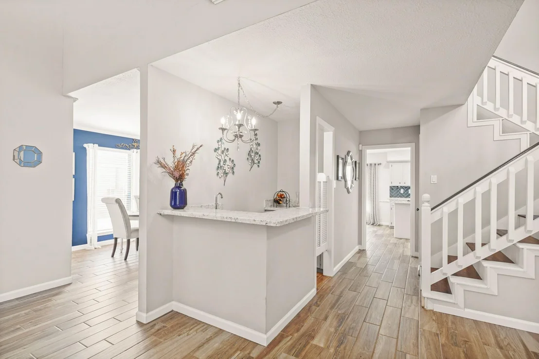 Photo of 1707 Hoyt Lane