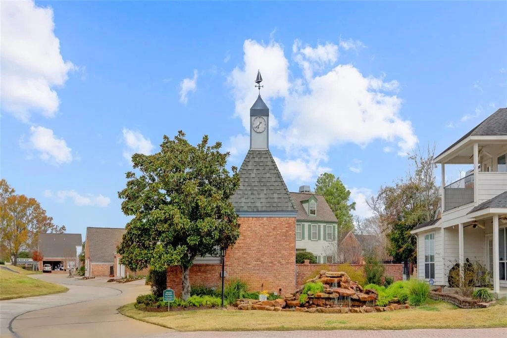 Photo of 7685 Ameswood Road