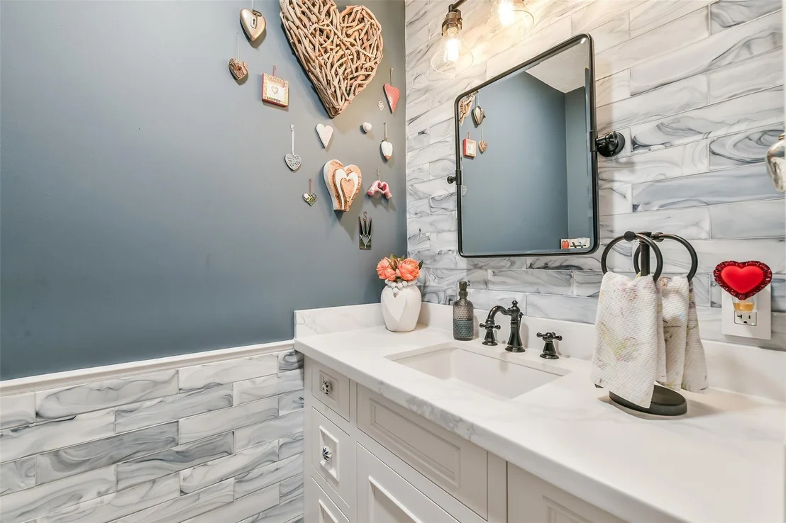 Photo of 3823 Elmcrest Drive