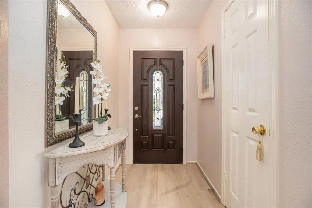 Photo of 910 Postwood Lane