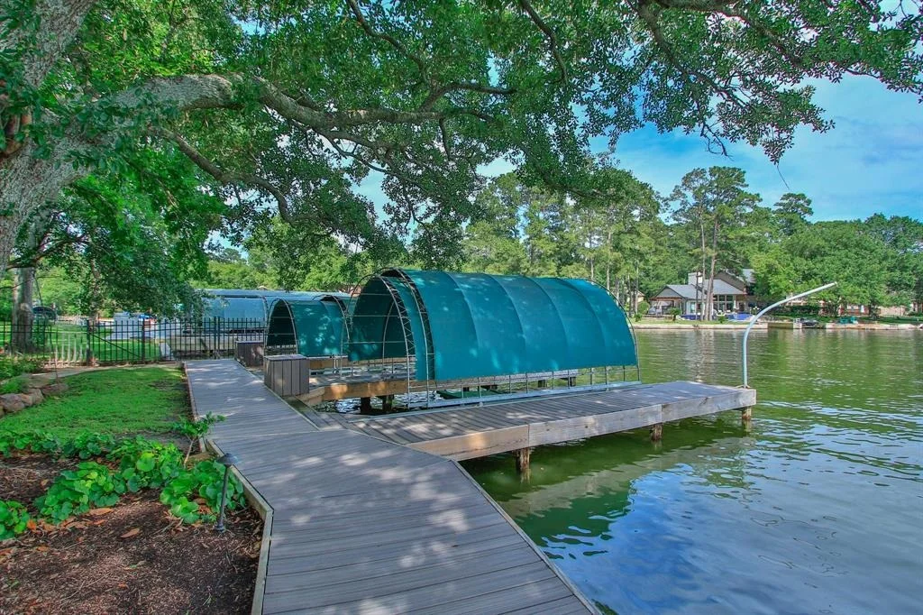 Photo of 3023 Willowbend Road