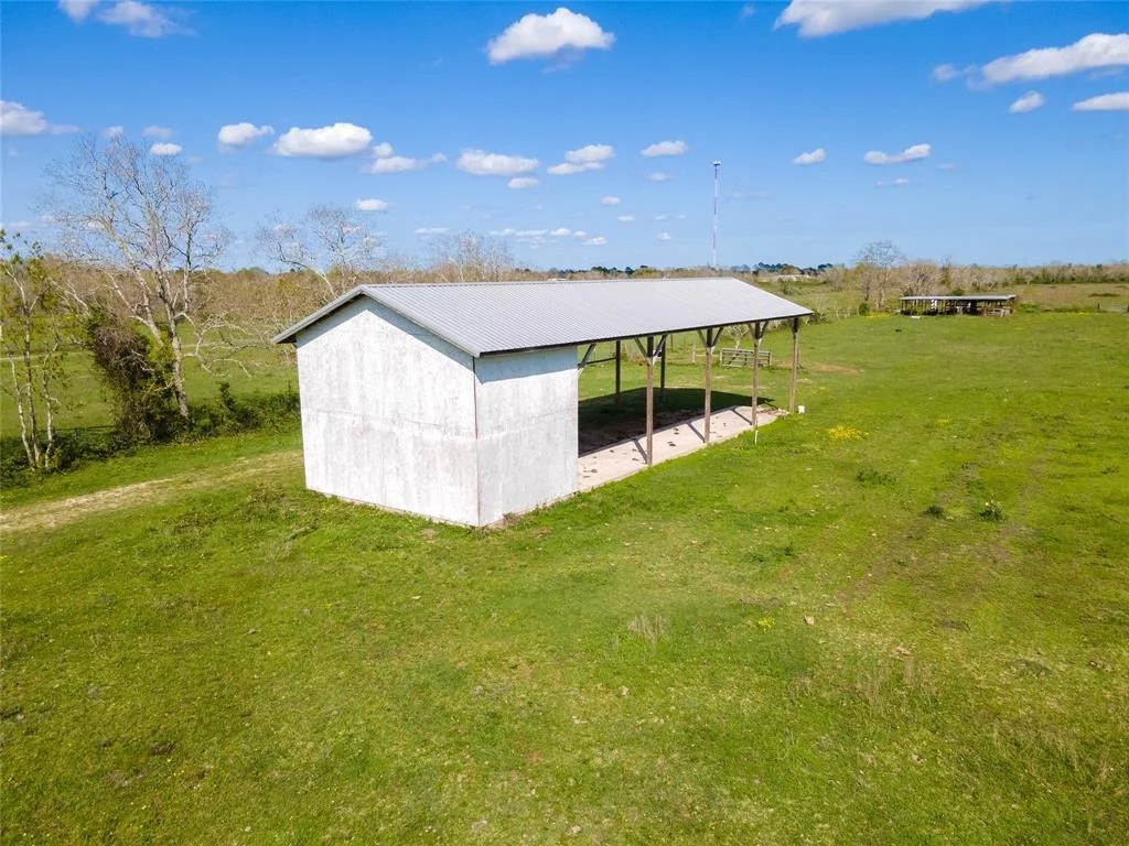 Photo of 2313 N Shanks Road
