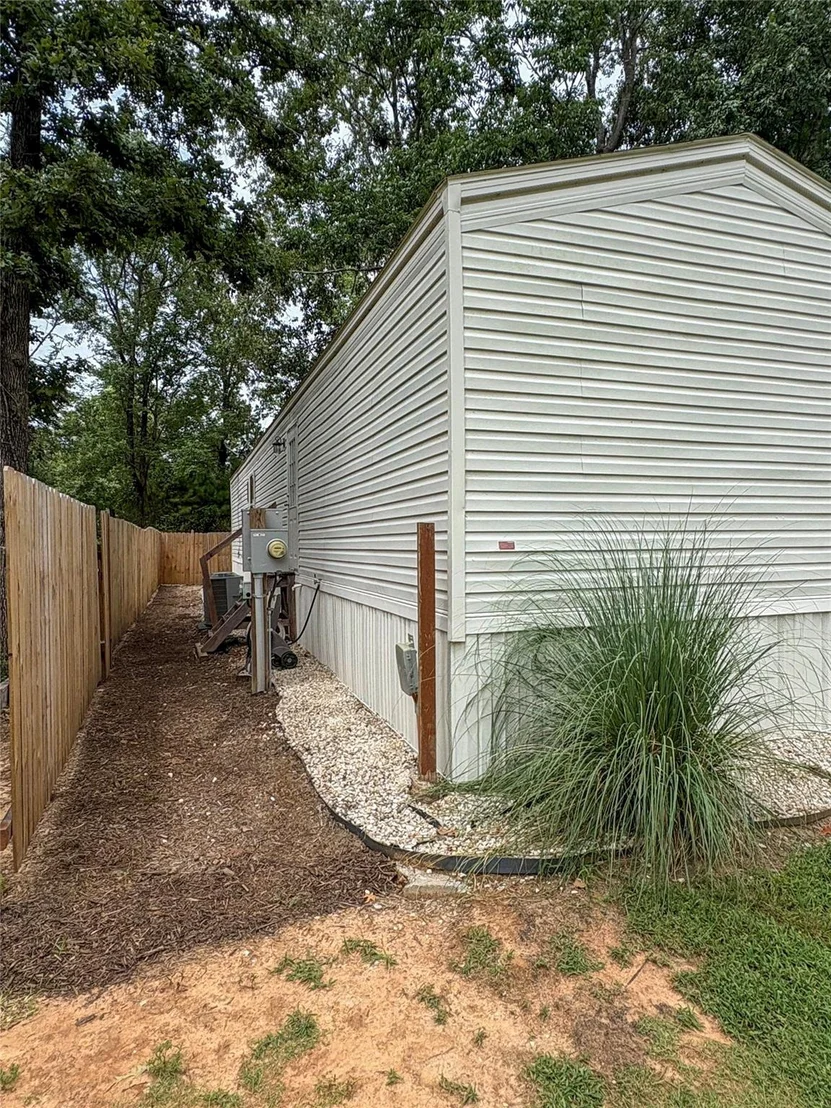 Photo of 1161 Hidden Oaks Drive