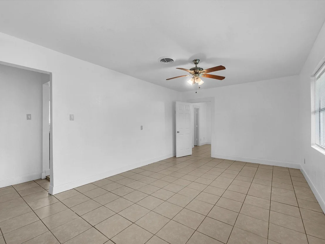 Photo of 838 Rosewick Street