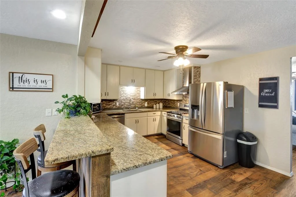 Photo of 807 Ridgelea Drive