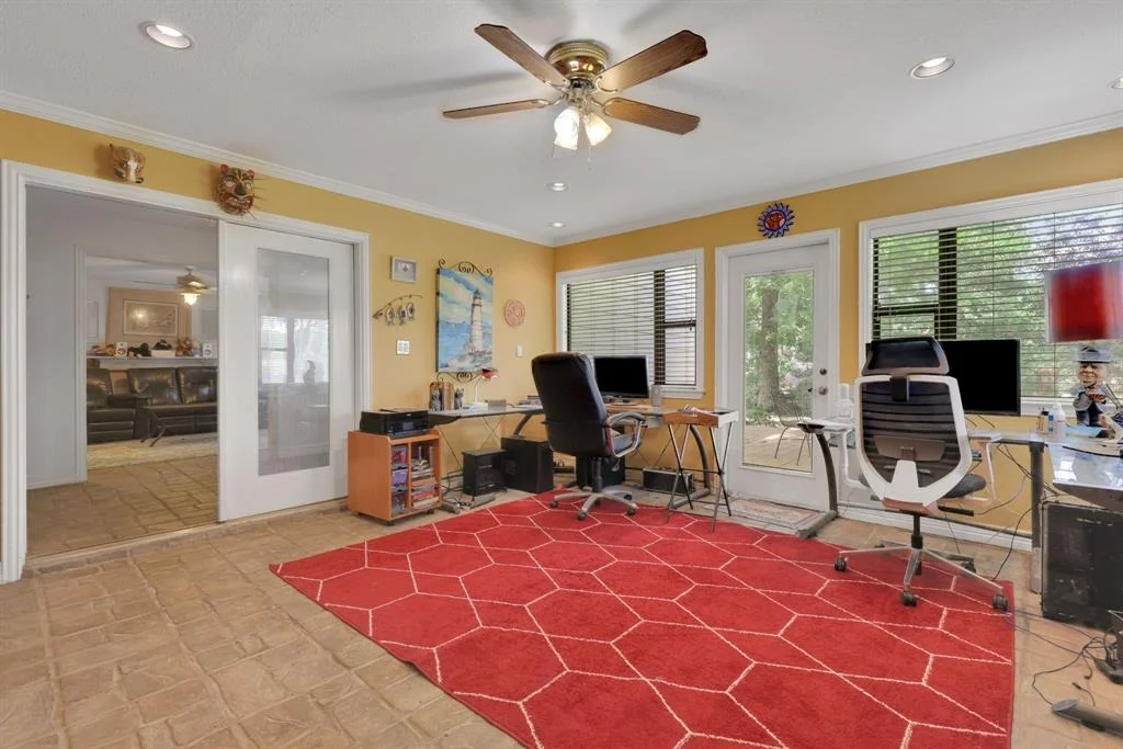 Photo of 81 Edgewater Lane