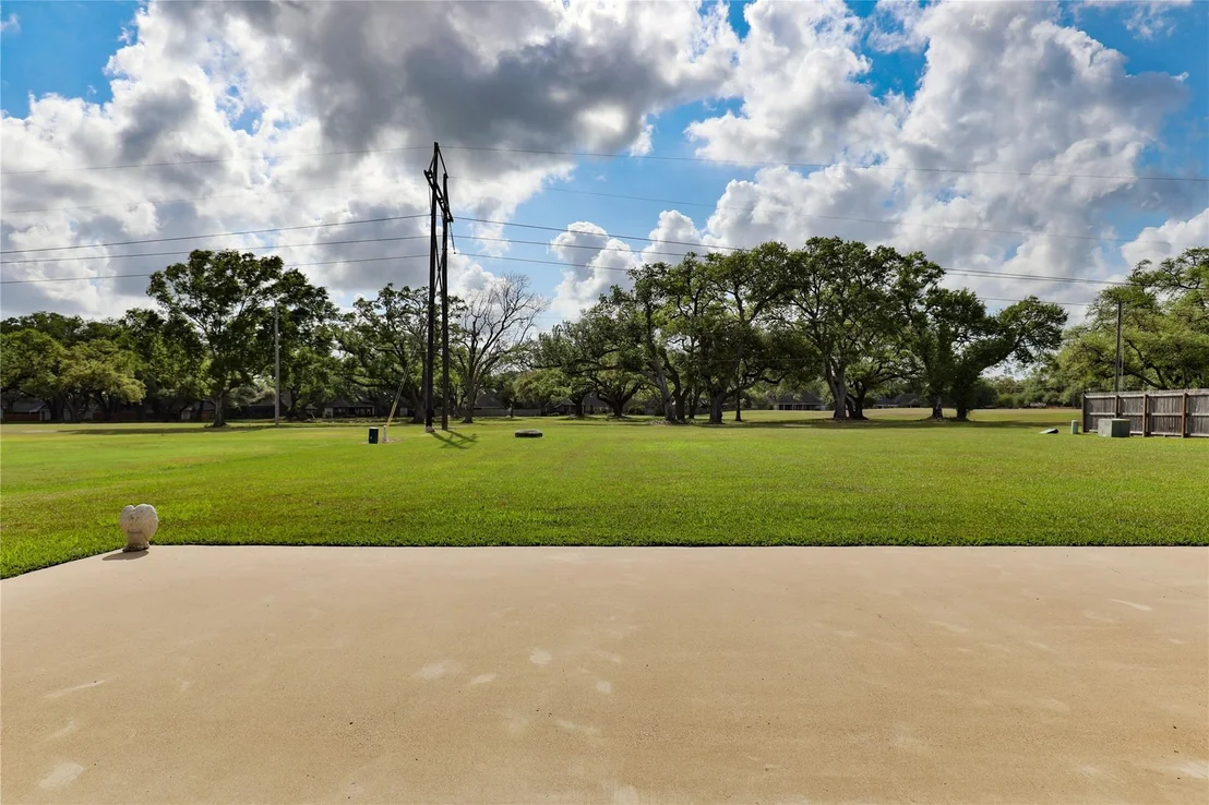 Photo of 717 Rustic Oaks Drive