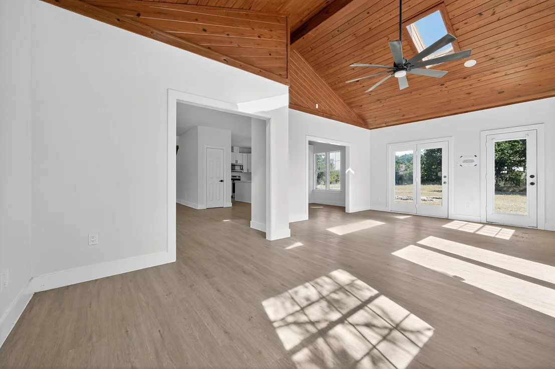 Photo of 300 Fawn Lane