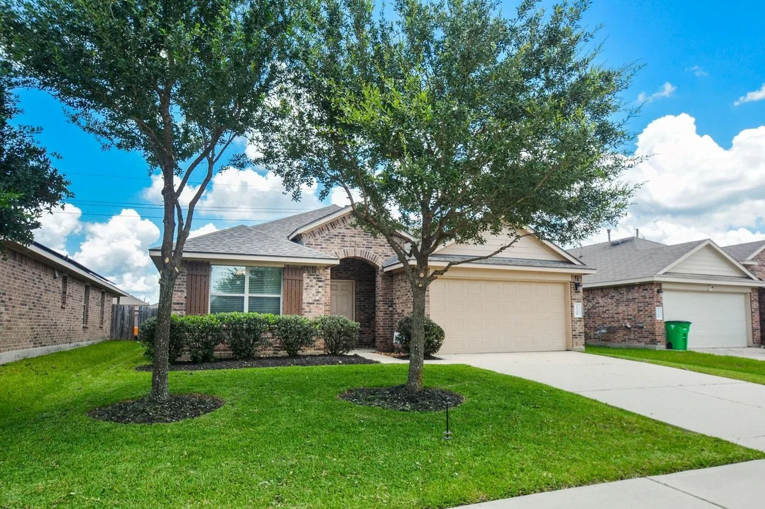Photo of 23318 Dukes Run Drive