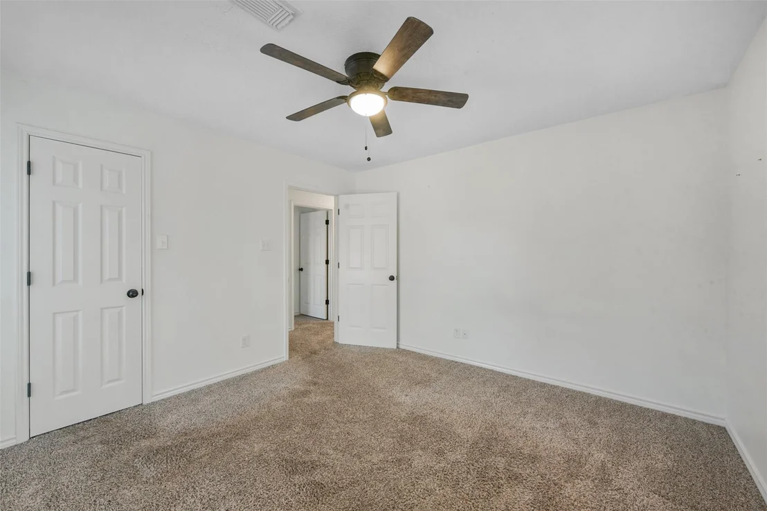 Photo of 201 Pine Place Street
