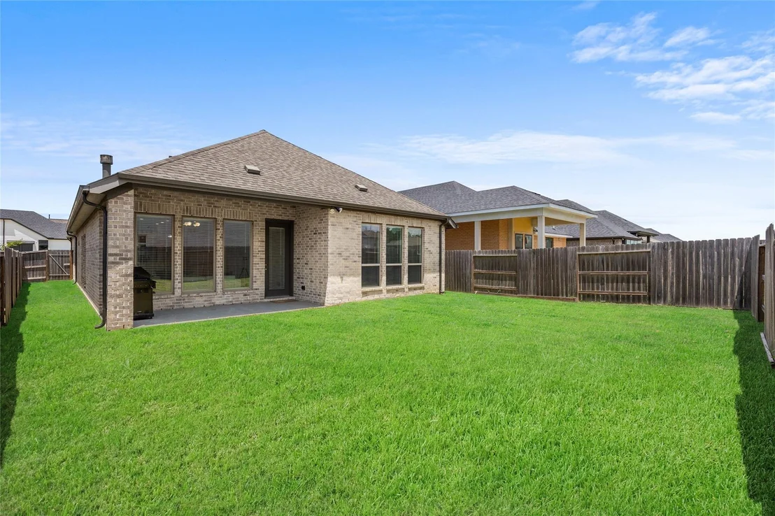 Photo of 21206 Bridle Rose Trail