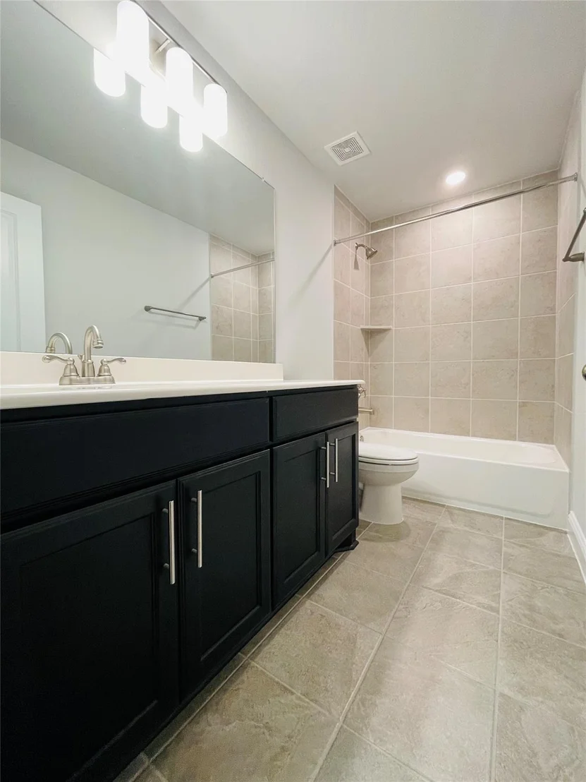 Photo of 633 Cape Capri Drive