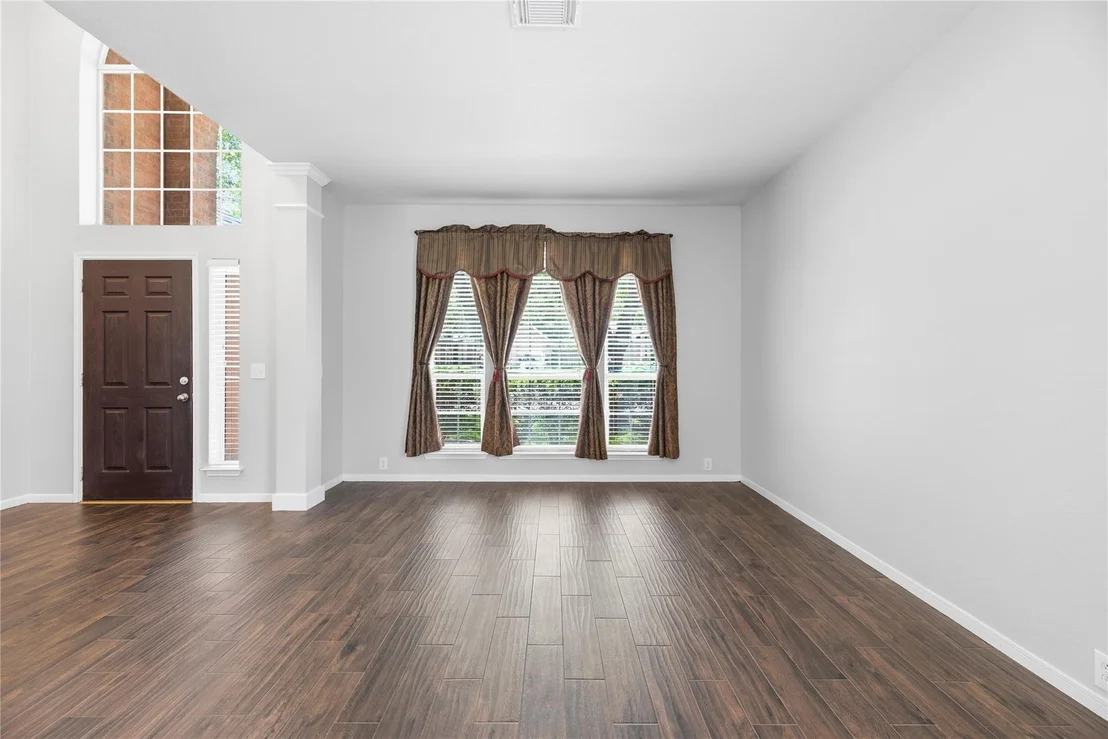 Photo of 1242 Deerbrook Drive