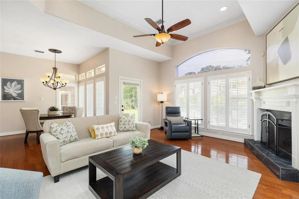Photo of 5819 Desert Oak Way