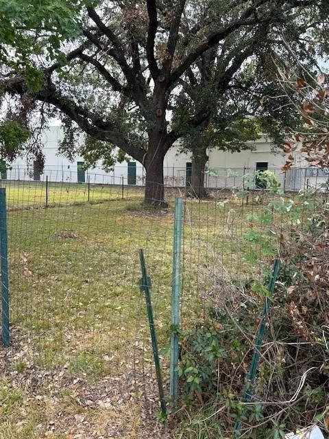 Photo of 2114 Bingle Road