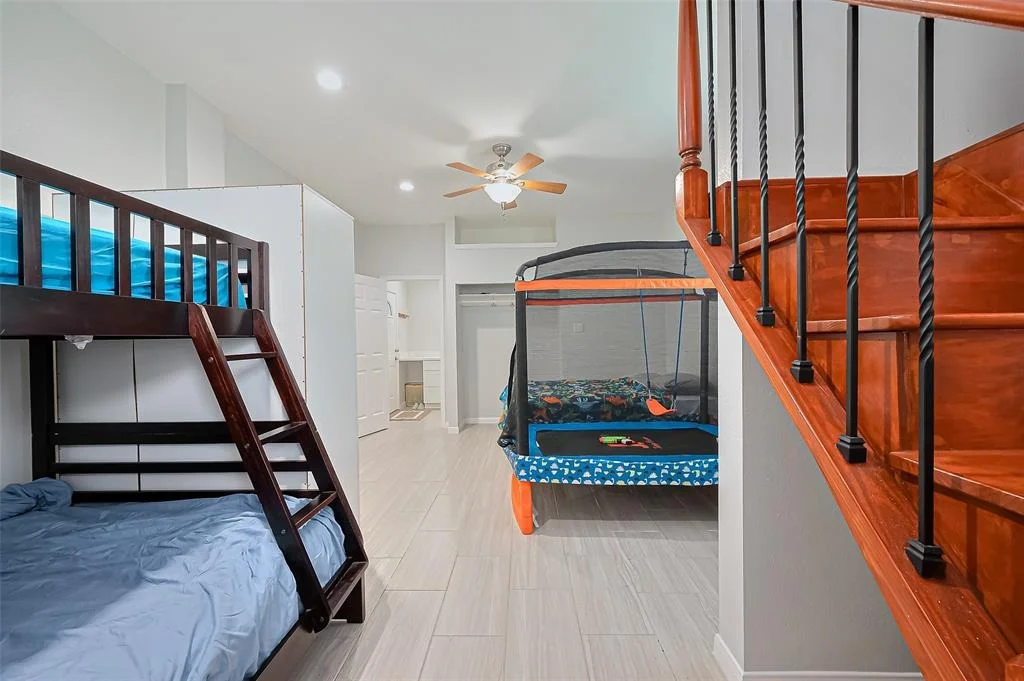 Photo of 210 Sampan Drive