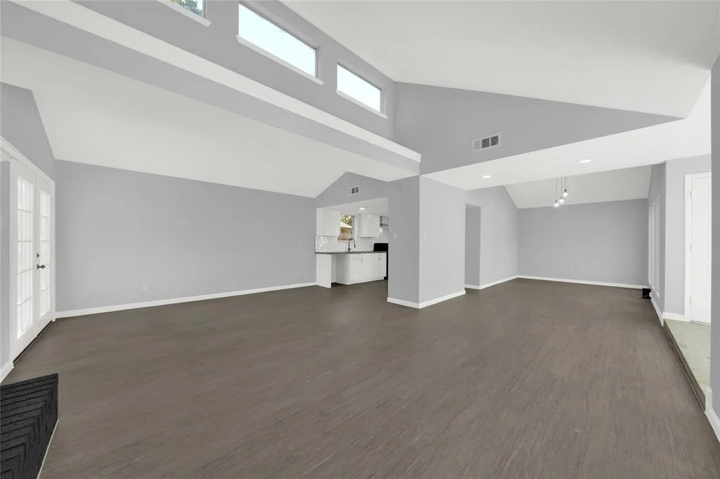 Photo of 307 Enchanted Trail Dr