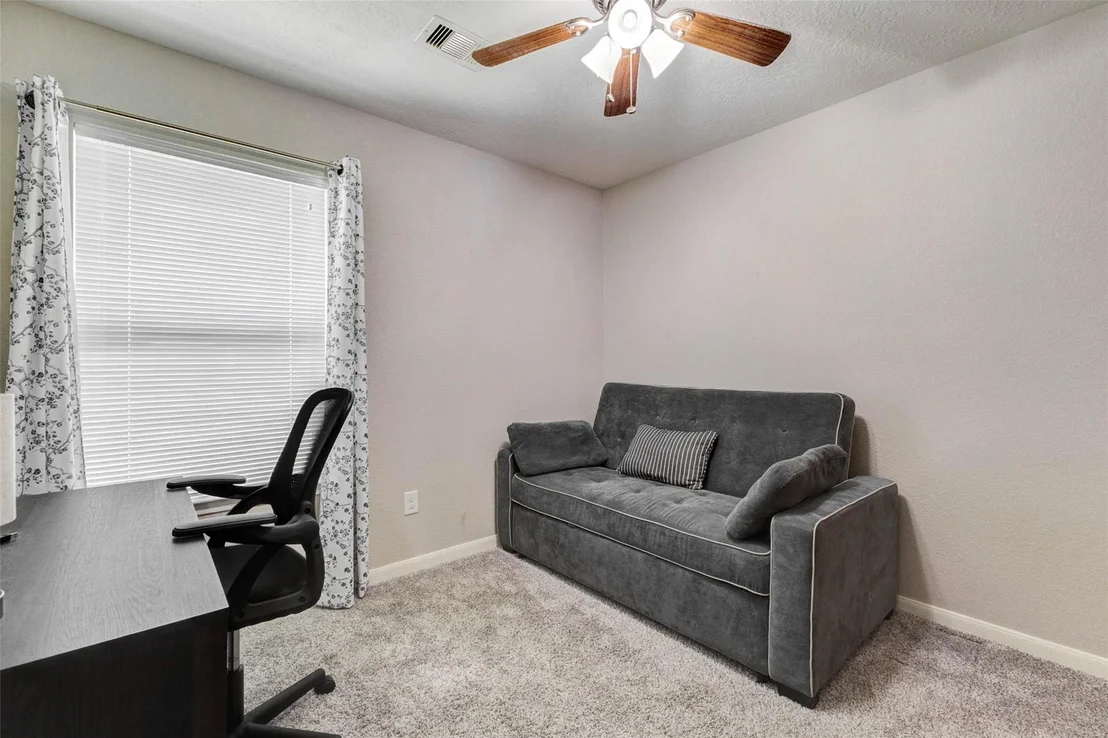 Photo of 15214 Thistle Rock Lane