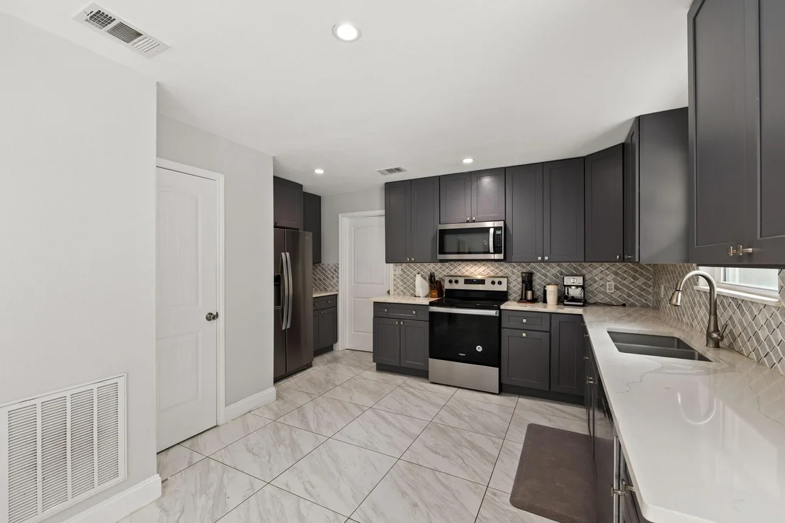 Photo of 2114 Briargreen Drive