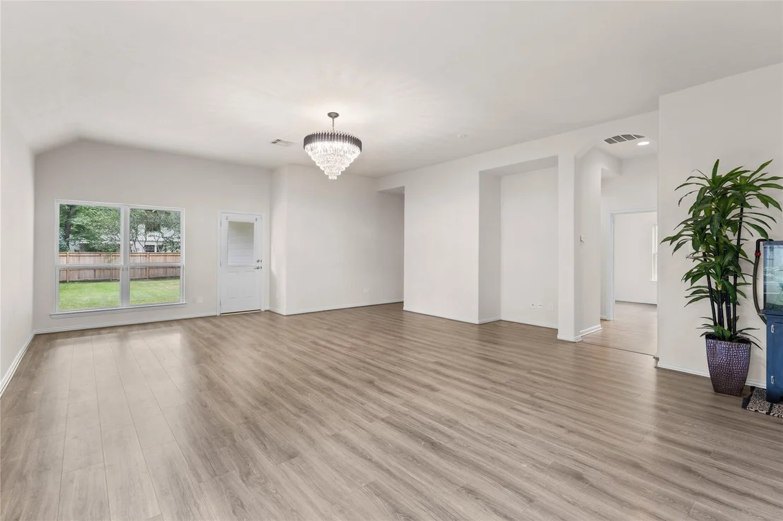 Photo of 6923 Dillon Drive