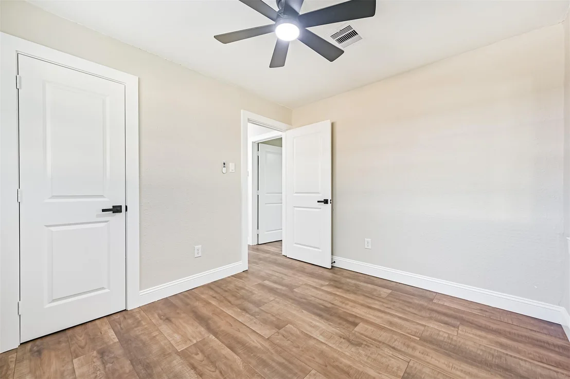 Photo of 5622 Canterway Drive