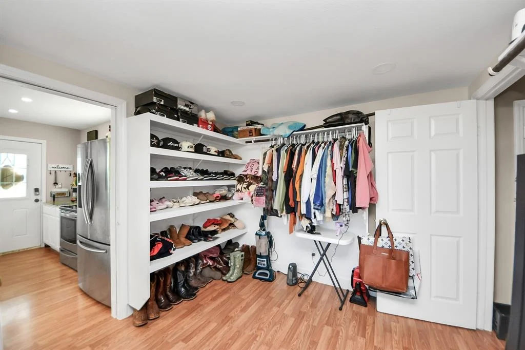 Photo of 906 Misty Way Drive