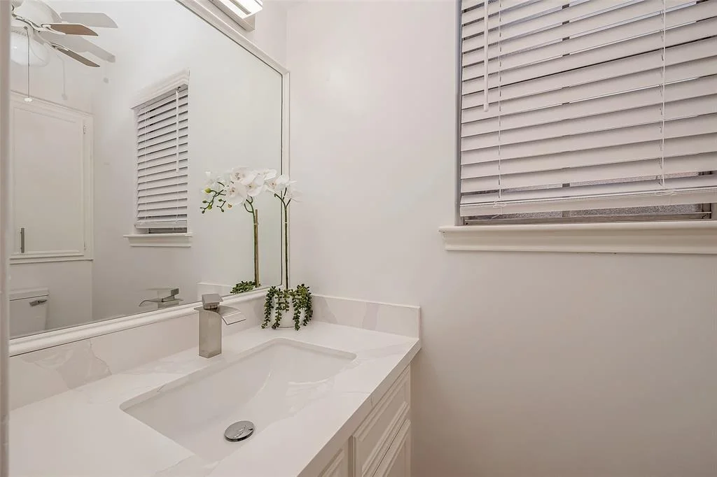 Photo of 5902 Templegate Drive