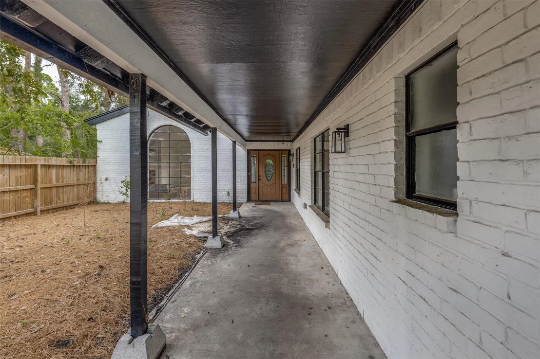 Photo of 6611 Falling Waters Drive