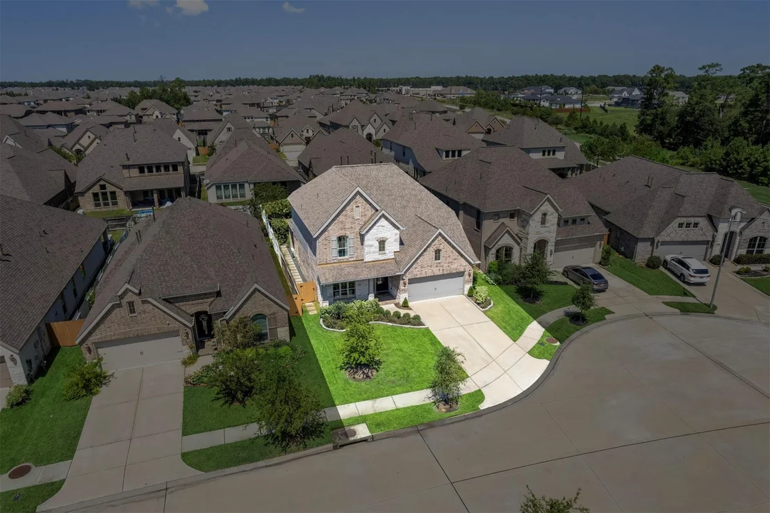 Photo of 28118 Knight Peak Drive