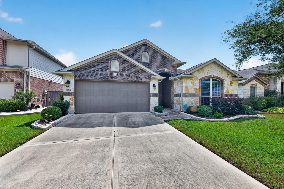 Photo of 9710 Stratton Ridge Drive