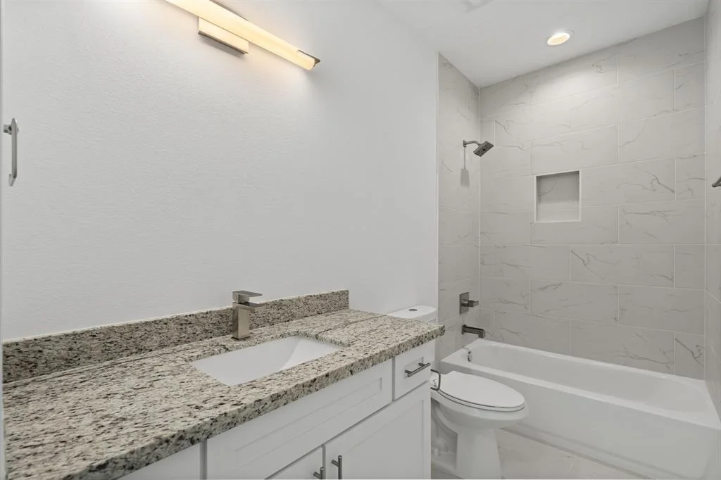 Photo of 5615 Savyon Drive