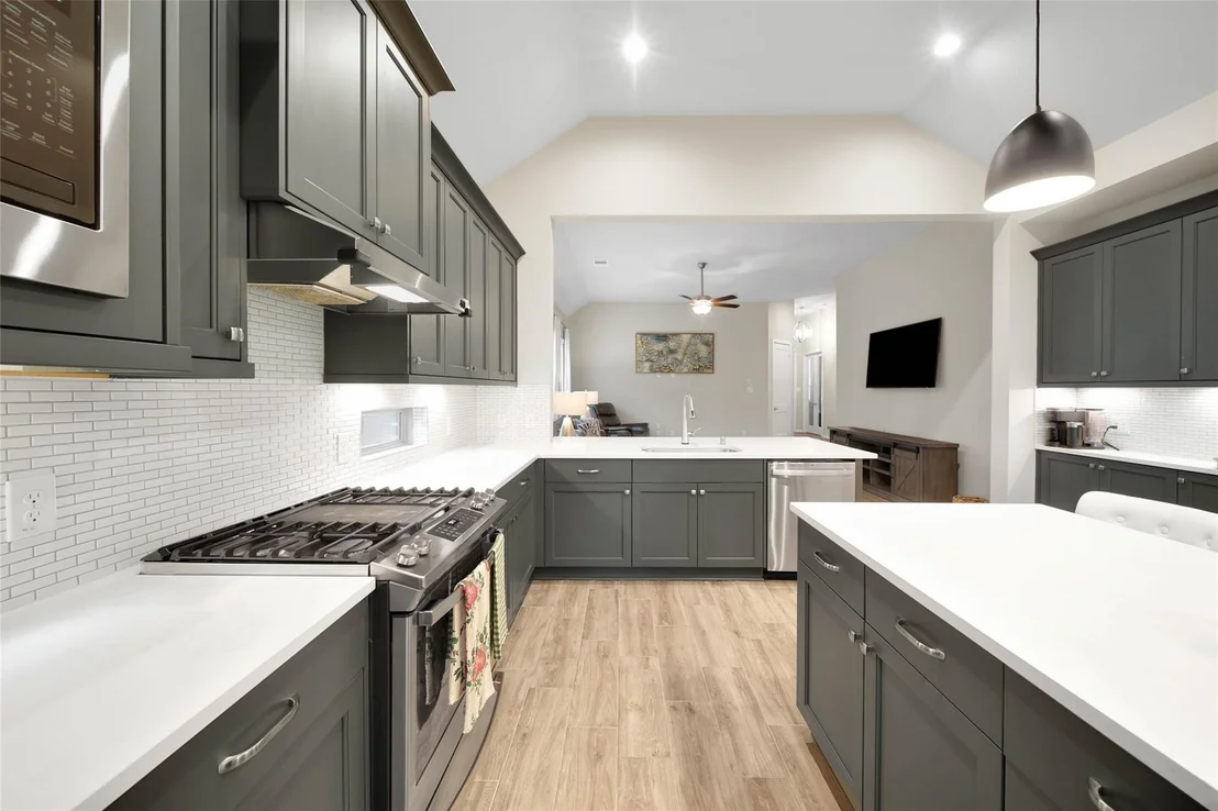 Photo of 10235 Bayou Oaks Drive