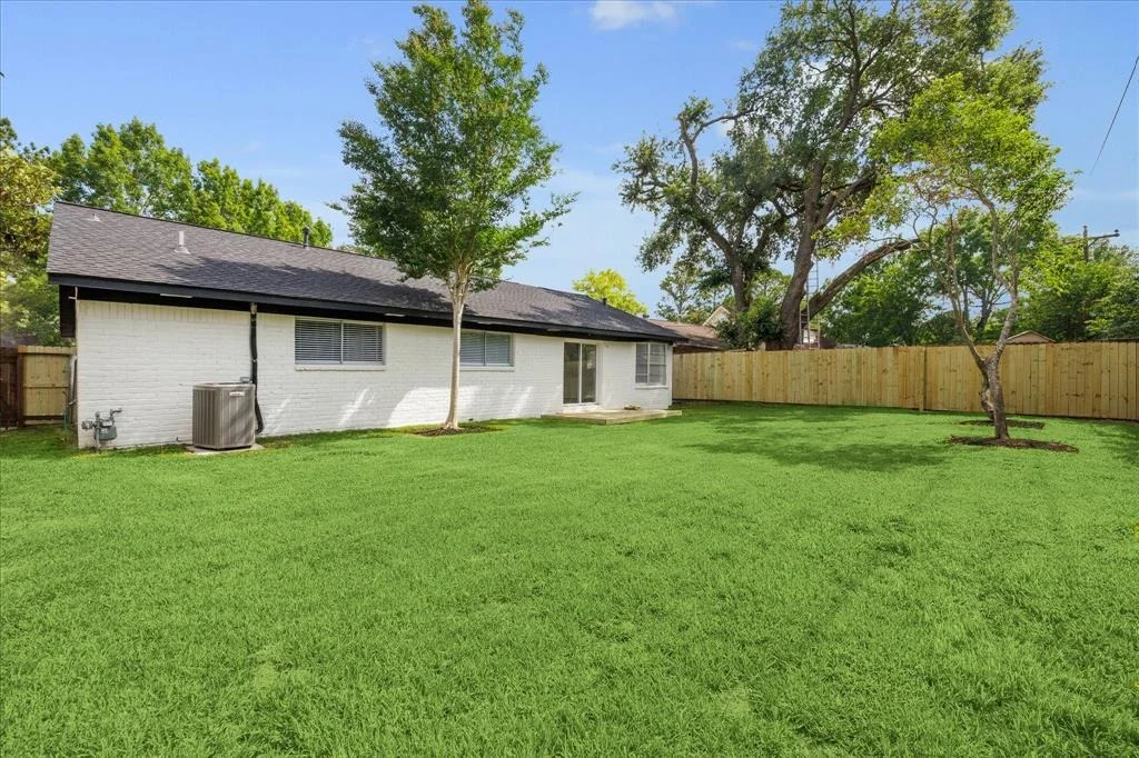 Photo of 12414 Whittington Drive